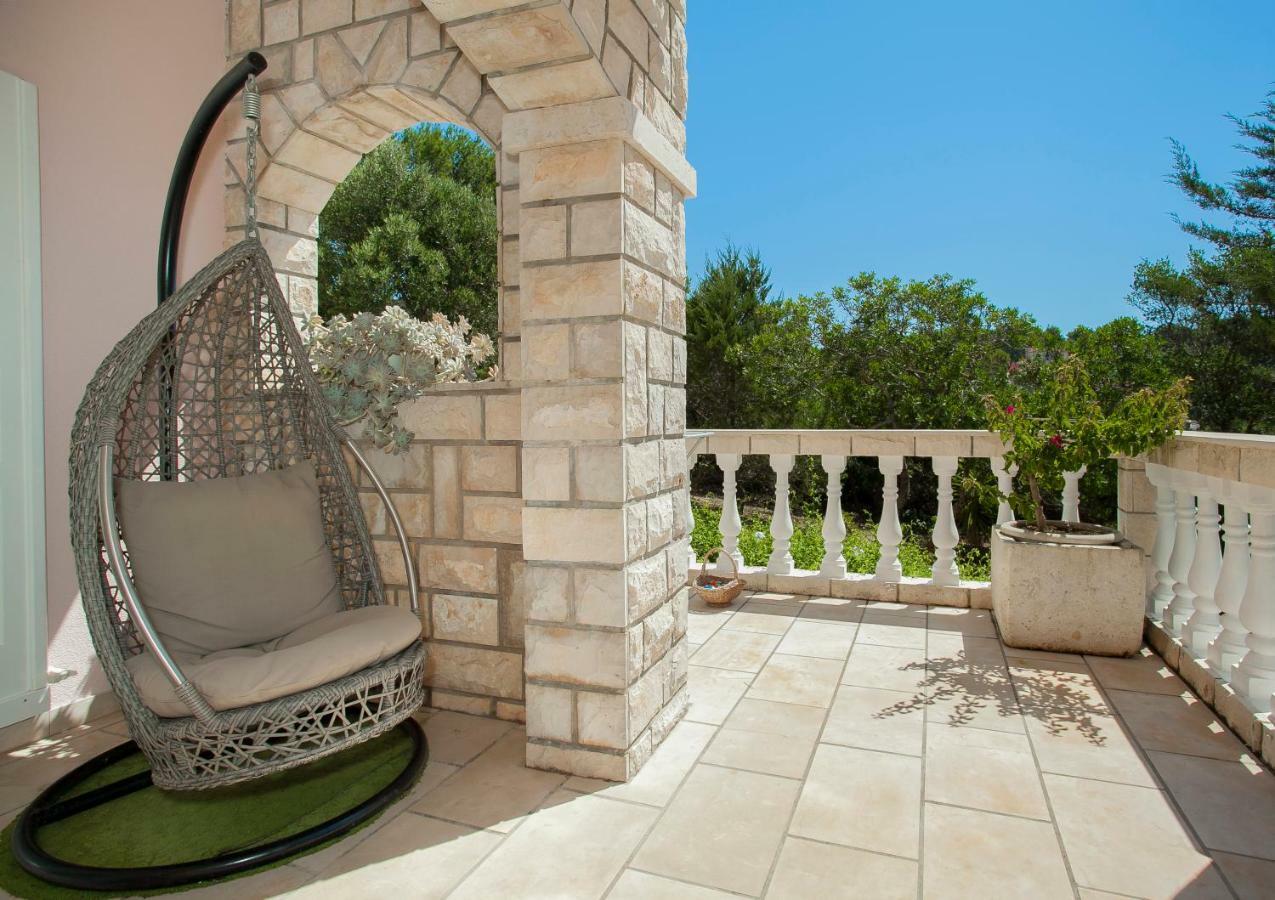 Waterfront Villa With Pool Vela Luka Buitenkant foto