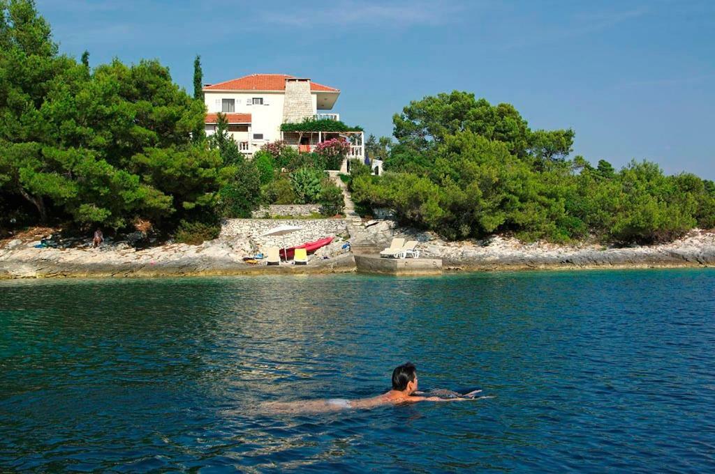 Waterfront Villa With Pool Vela Luka Buitenkant foto